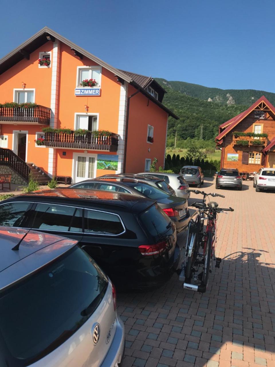 Plitvice Pension Perisic コレニツァ エクステリア 写真