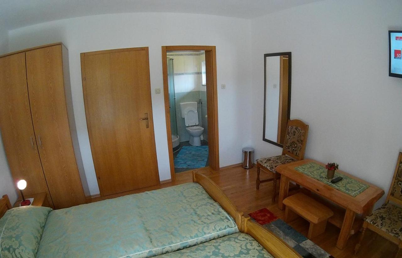 Plitvice Pension Perisic コレニツァ エクステリア 写真